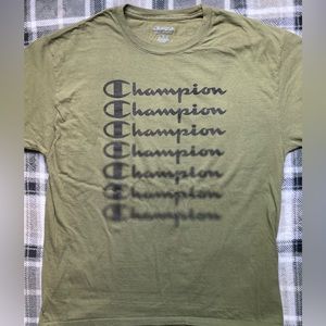 Champion shirt size large